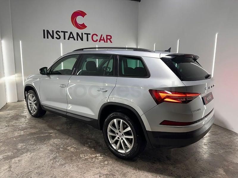 Usado Skoda Kodiaq Ambition 150 CV (110 kW) 2024 Gris / plata SUV