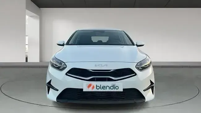 Nuevo Kia Ceed 100 CV (73 kW) 2026 Blanco Utilitario
