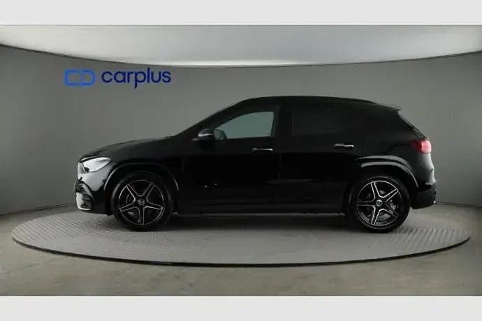 Usado Mercedes GLA200 163 CV (119 kW) 2023 SUV