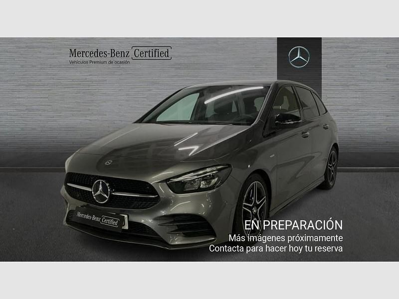Usado Mercedes B200 150 CV (110 kW) 2022 Blanco Monovolumen