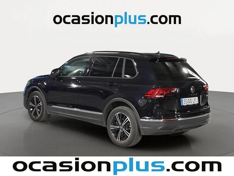 Usado VW Tiguan Life 245 CV (180 kW) 2021 Negro SUV
