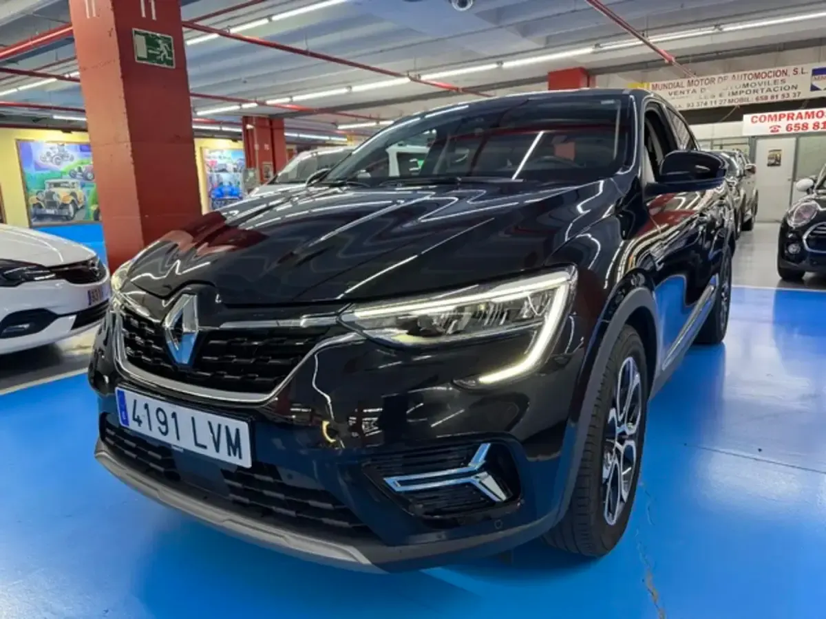 Usado Renault Arkana Zen 140 CV (102 kW) 2021 Negro SUV