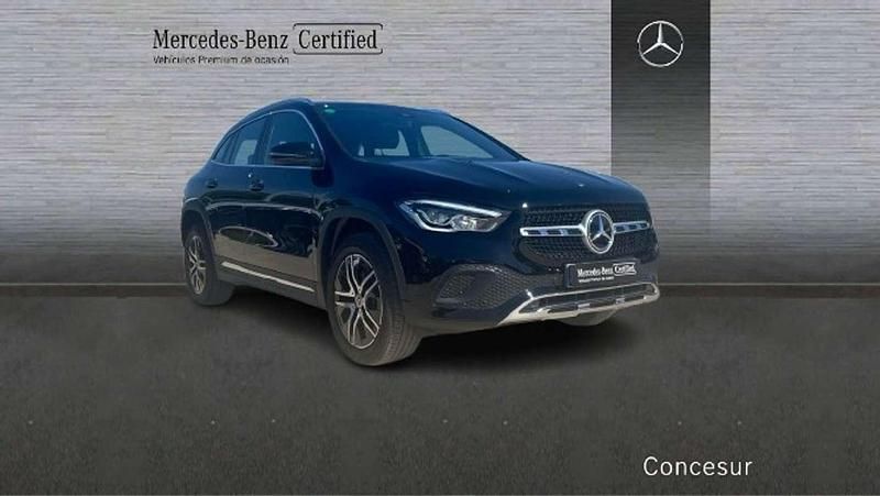 Usado Mercedes GLA200 136 CV (100 kW) 2023 Negro SUV