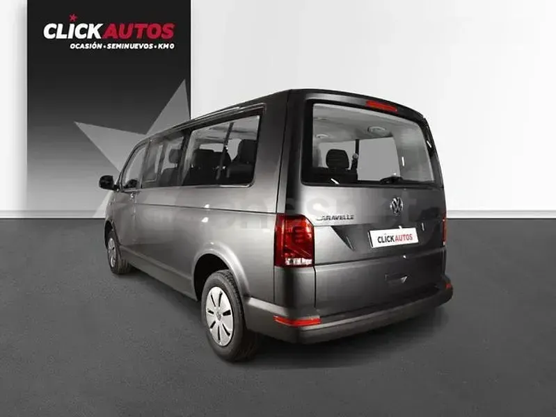Usado VW Caravelle 150 CV (110 kW) 2024 Gris / plata Van