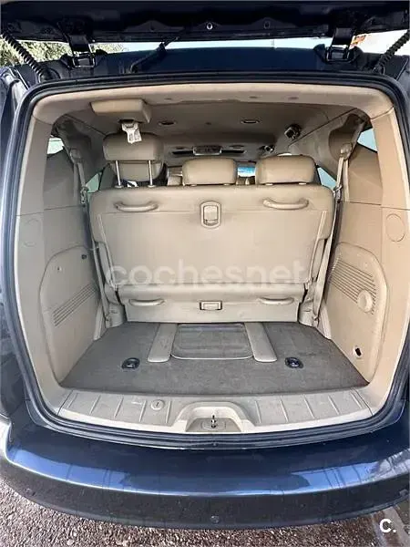 Usado SsangYong Rodius Limited 165 CV (121 kW) 2008 Gris / plata Monovolumen