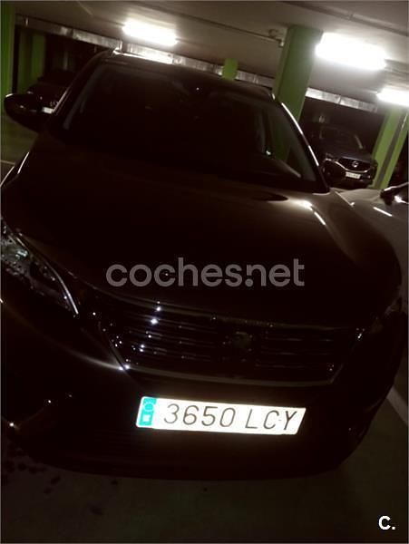 Usado Peugeot 5008 Active 130 CV (95 kW) 2019 Negro SUV