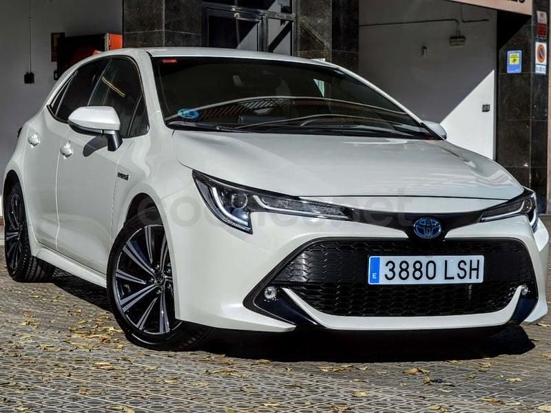Usado Toyota Corolla Style 122 CV (89 kW) 2021 Blanco Berlina