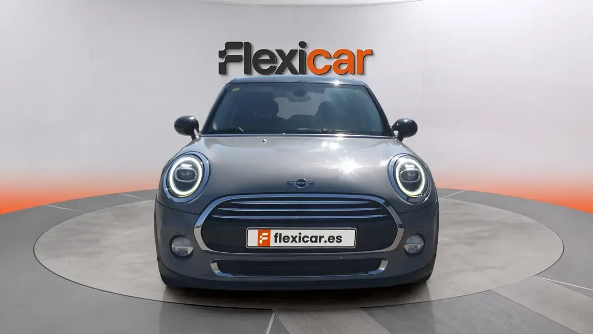 Usado Mini Cooper 136 CV (100 kW) 2019 Gris Utilitario
