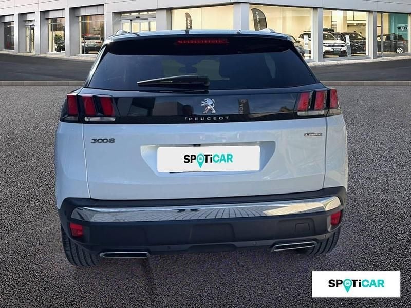 Usado Peugeot 3008 GT-line 130 CV (95 kW) 2019 Blanco SUV