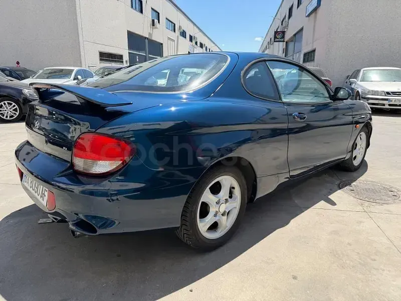 Usado Hyundai Coupé 116 CV (85 kW) 2000 Azul Coupe