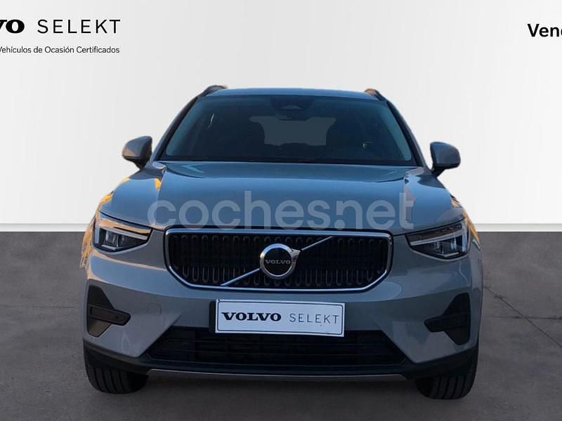 Nuevo Volvo XC40 163 CV (119 kW) 2025 Gris / plata SUV