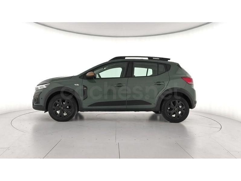 Usado Dacia Sandero Extreme 101 CV (74 kW) 2025 Verde Berlina