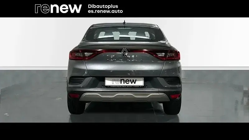 Usado Renault Arkana Intens 140 CV (102 kW) 2021 Gris SUV