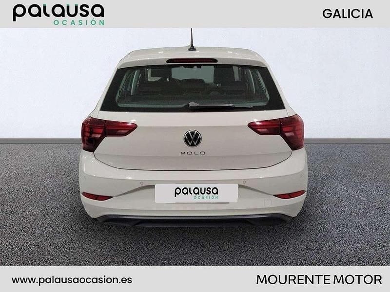 Usado VW Polo Life 95 CV (69 kW) 2021 Gris Utilitario