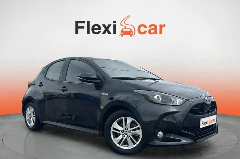 Negro Usado 2021 Toyota Yaris Hybrid Style Berlina | 14.490 € (Super precio) - Imagen 1/4