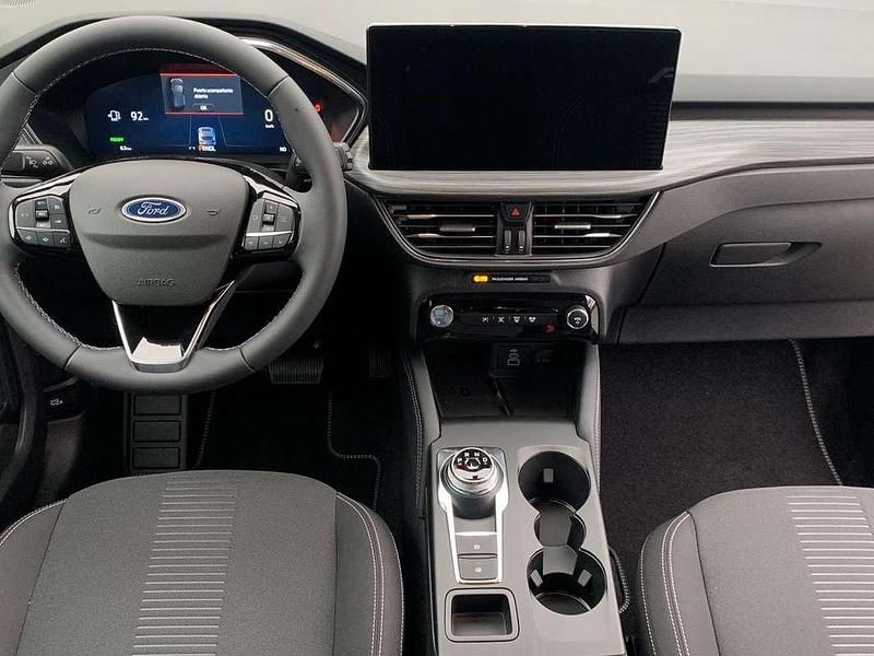 Usado Ford Kuga Active 190 CV (139 kW) 2024 Negro SUV