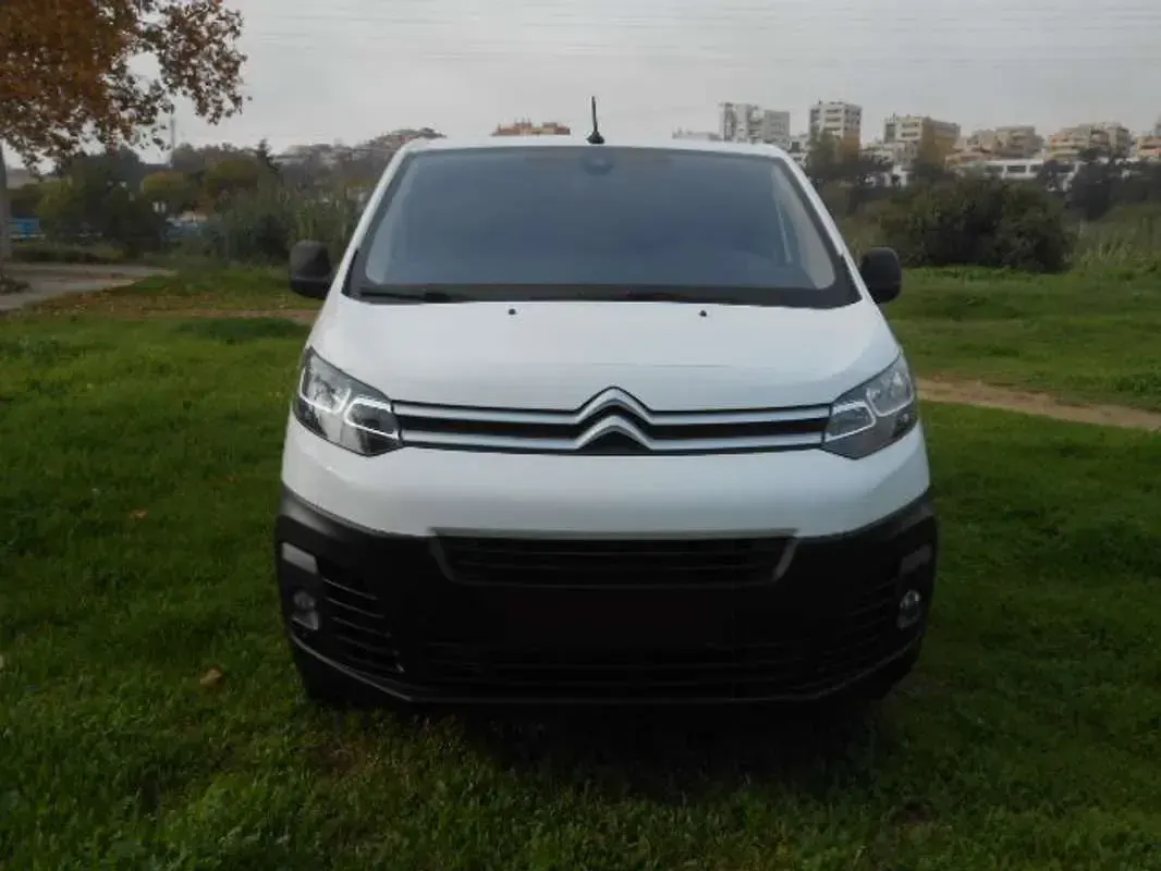 Usado Citroën Jumpy 102 CV (75 kW) 2022 Blanco Monovolumen