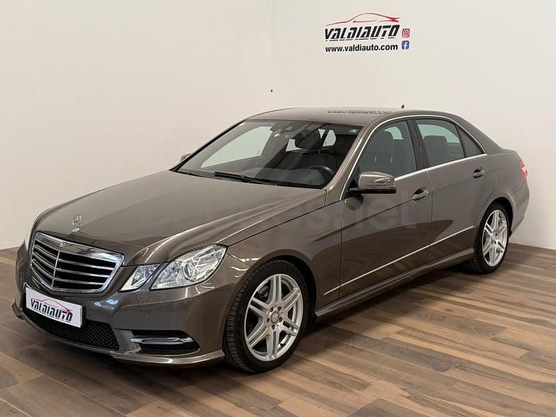 Usado Mercedes E300 Avantgarde 231 CV (169 kW) 2012 Marrón Berlina