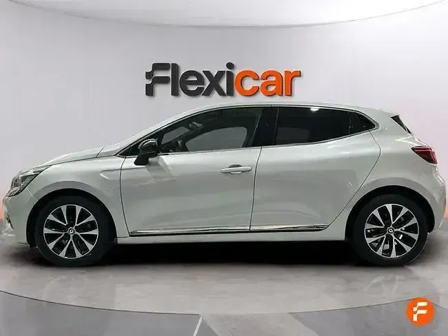 Usado Renault Clio Techno 90 CV (66 kW) 2023 Gris Utilitario