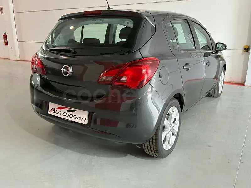 Usado Opel Corsa Selective 90 CV (66 kW) 2018 Gris / plata Utilitario