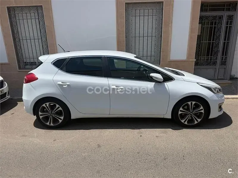 Usado Kia Ceed GT 136 CV (100 kW) 2016 Blanco Berlina