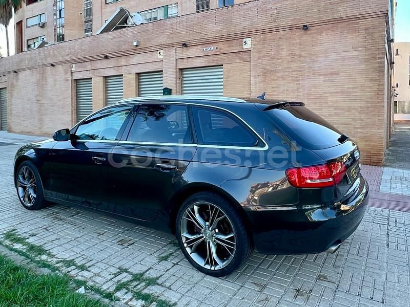 Usado Audi A4 S-Line 240 CV (176 kW) 2010 Gris / plata Familiar