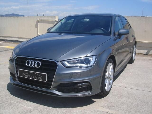 Usado Audi A3 S-Line 110 CV (80 kW) 2015 Gris Berlina