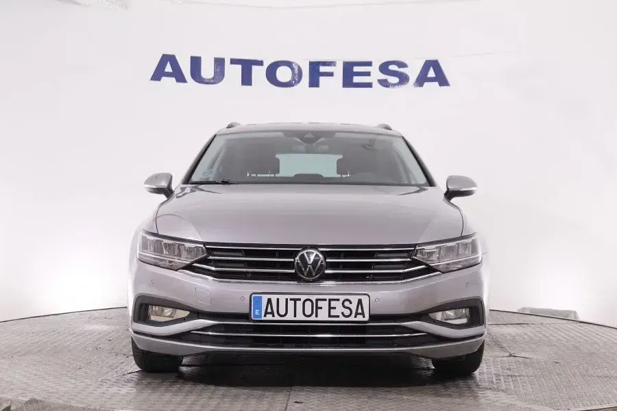 Usado VW Passat Executive 122 CV (89 kW) 2023 Plata Familiar