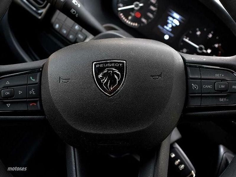 Usado Peugeot Boxer 140 CV (102 kW) 2024 Blanco Van