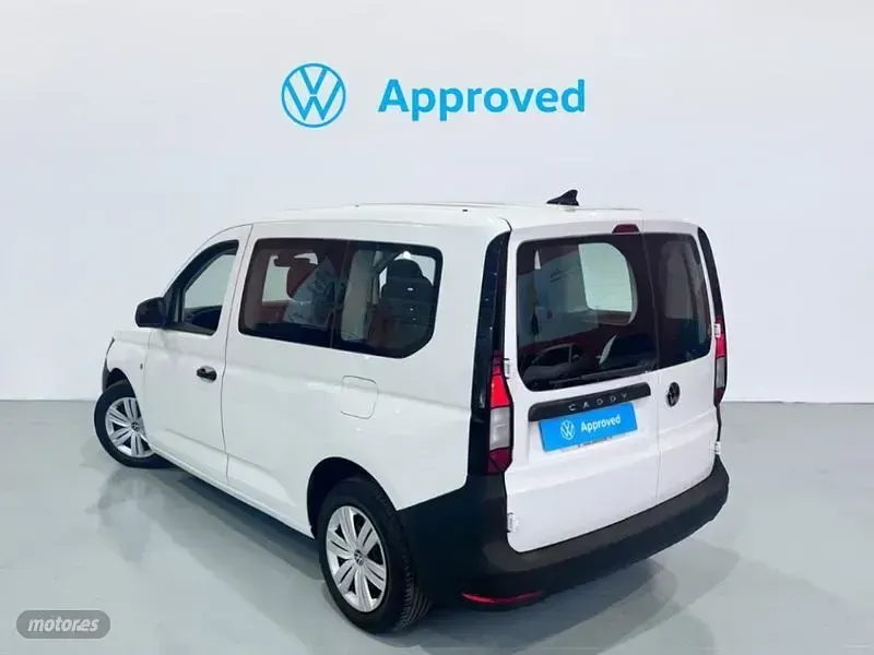 Usado VW Caddy 102 CV (75 kW) 2022 Blanco Monovolumen