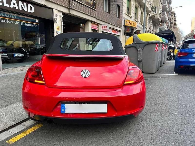 Usado VW Beetle Design 105 CV (77 kW) 2014 Rojo Utilitario