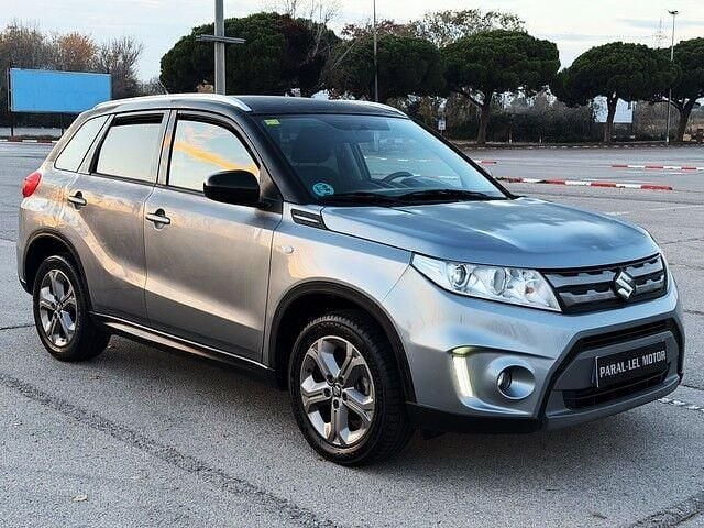 Gris / plata Usado 2016 Suzuki Vitara SUV | 13.500 € (Precio justo) - Imagen 1/4