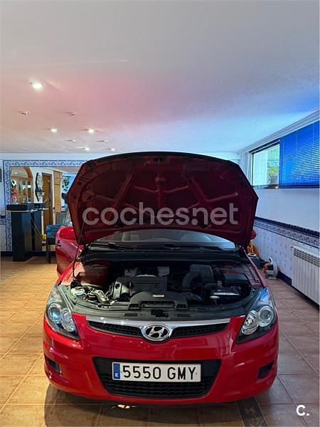Rojo Usado 2009 Hyundai i30 Classic Berlina | 5975 € (Precio justo) - Imagen 1/4