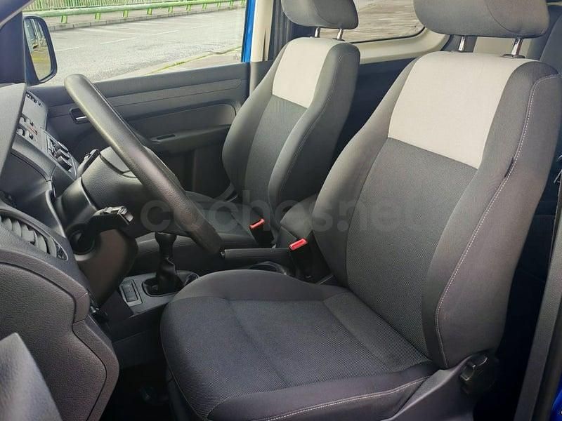 Usado VW Caddy Comfortline 102 CV (75 kW) 2012 Azul Monovolumen