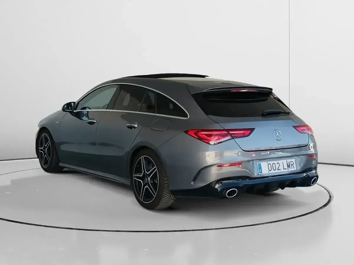 Usado Mercedes CLA35 AMG Shooting Brake AMG 306 CV (225 kW) 2021 Gris Familiar