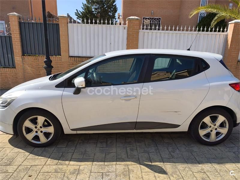 Usado Renault Clio IV Expression 75 CV (55 kW) 2015 Blanco Berlina