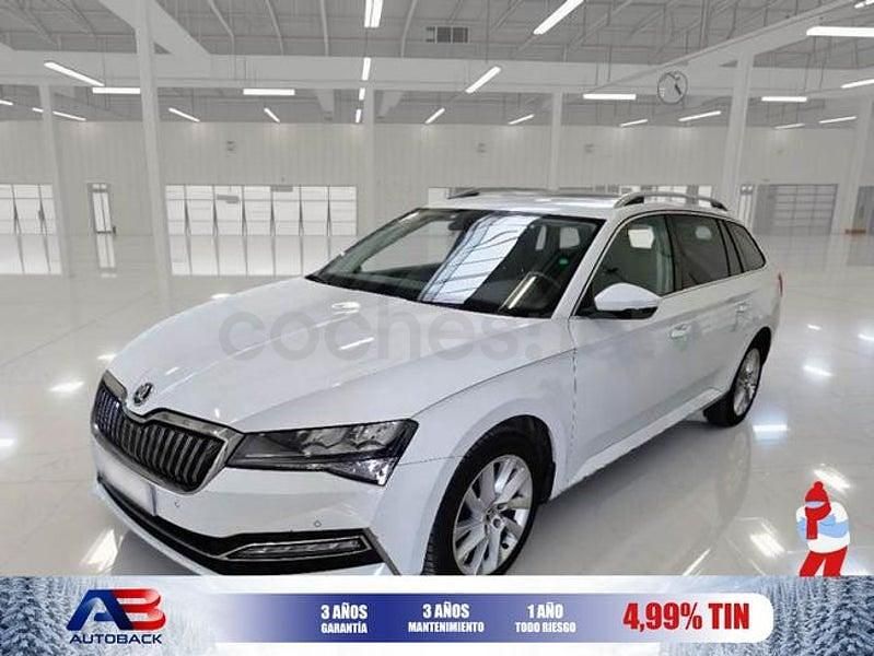 Usado Skoda Superb Ambition 218 CV (160 kW) 2020 Blanco Familiar