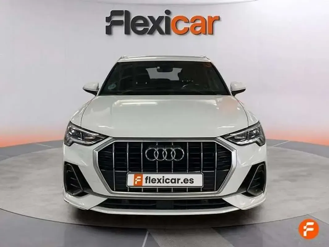 Begagnad Audi Q3 S-Line 150 HK (110 kW) 2019 Vit SUV