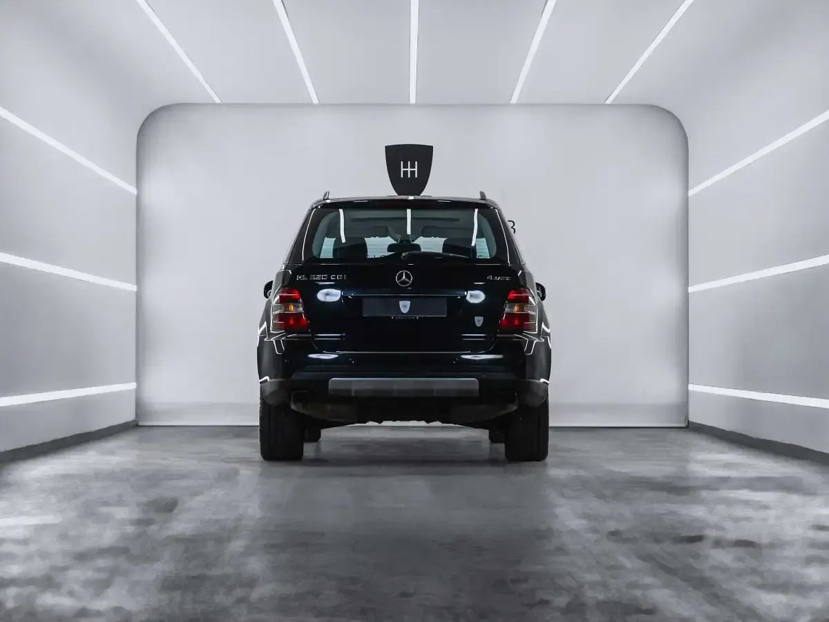 Usado Mercedes ML320 224 CV (164 kW) 2008 Negro SUV