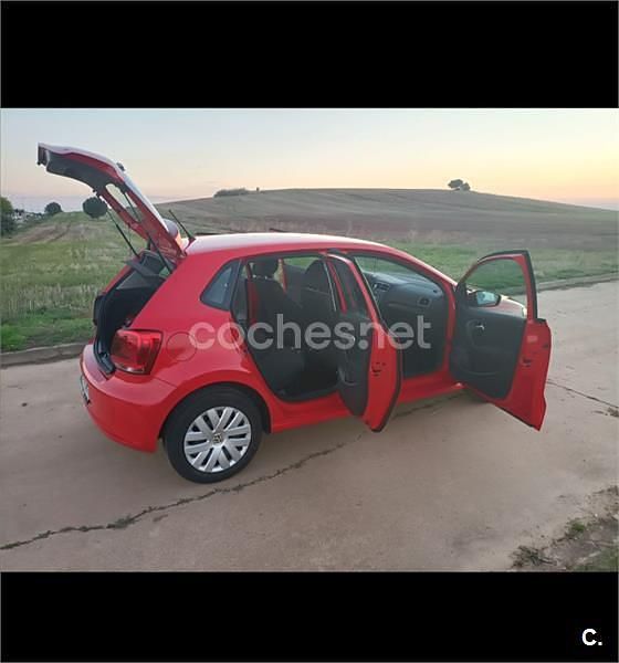 Rojo Usado 2011 VW Polo Advance Berlina | 7500 € (Precio justo) - Imagen 1/4