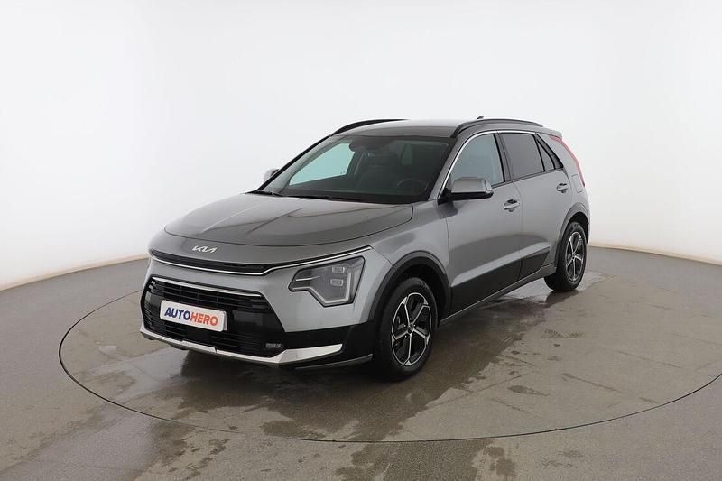 Usado Kia Niro 129 CV (94 kW) 2024 Gris SUV