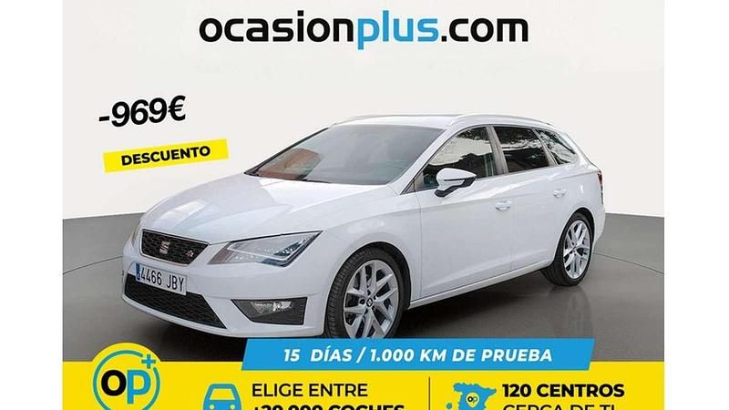 Usado Seat Leon ST FR 180 CV (132 kW) 2014 Blanco Familiar