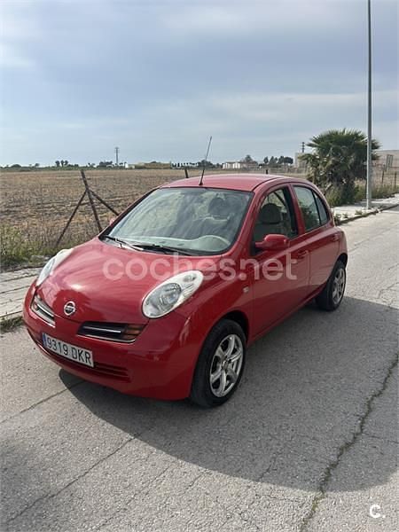 Usado Nissan Micra Visia 65 CV (47 kW) 2005 Rojo Berlina