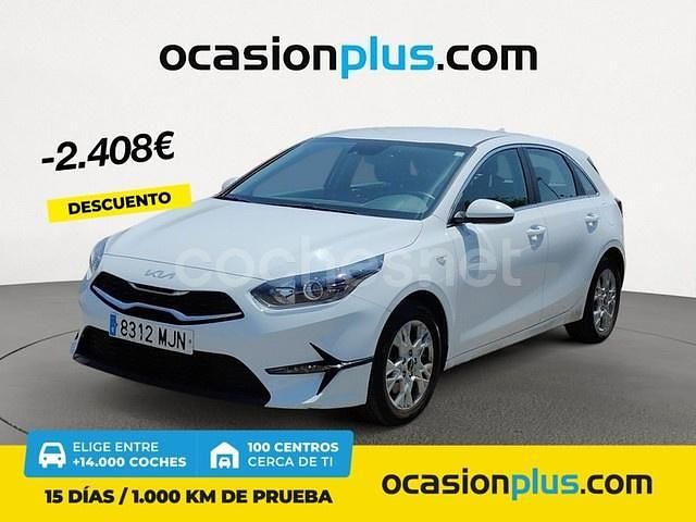 Blanco Usado 2023 Kia Ceed Berlina | 17.690 € (Precio justo) - Imagen 1/4