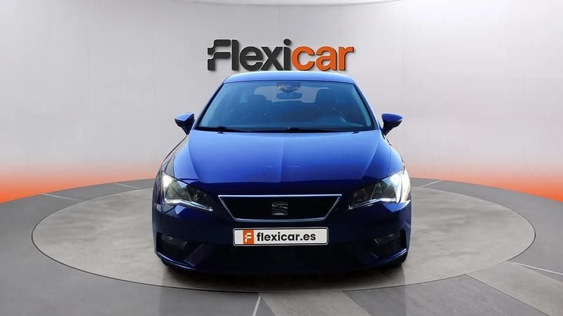 Usado Seat Leon Style 130 CV (95 kW) 2019 Azul Berlina