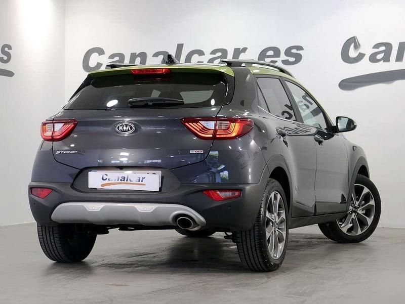 Usado Kia Stonic 101 CV (74 kW) 2020 Gris SUV