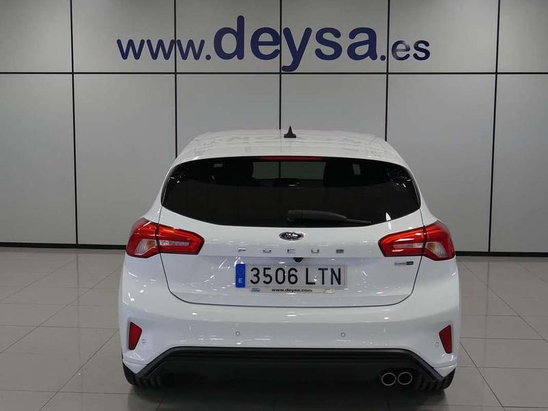 Usado Ford Focus ST-Line 125 CV (91 kW) 2021 Blanco Utilitario