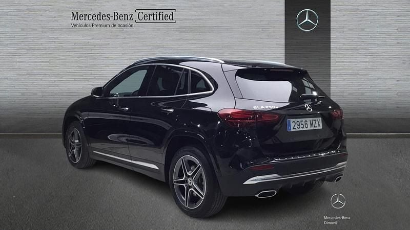 Usado Mercedes GLA250 218 CV (160 kW) 2025 Negro noche SUV