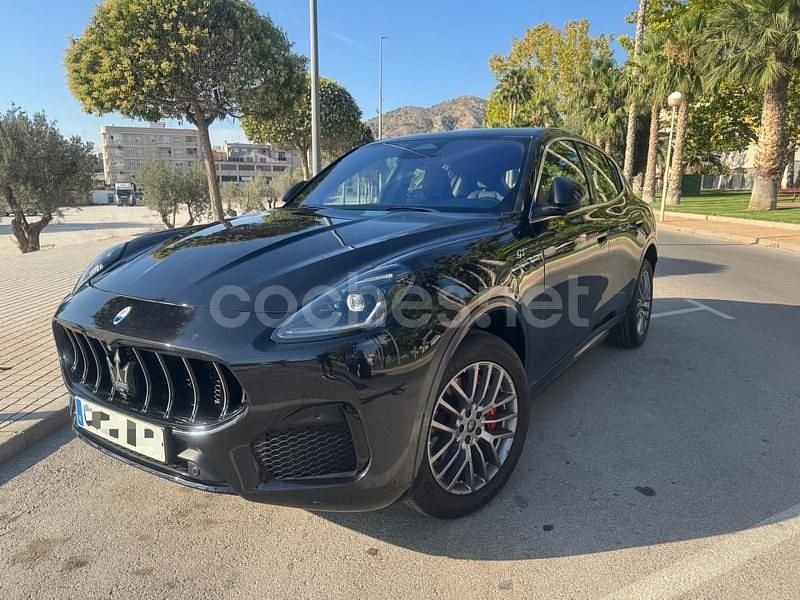 Usado Maserati Grecale GT 300 CV (220 kW) 2022 Negro SUV
