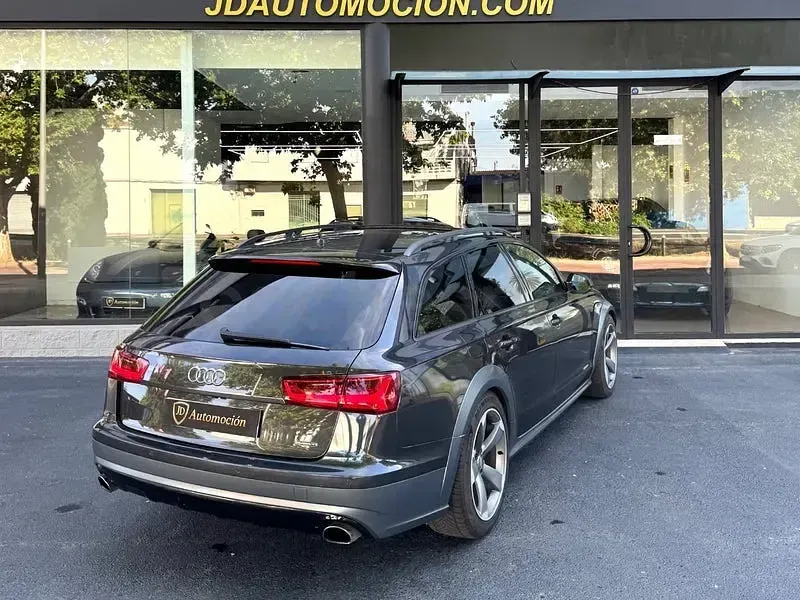 Usado Audi A6 Allroad 272 CV (200 kW) 2016 Gris / plata Familiar